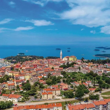 Stunning In With House Sea View Daire Vrsar