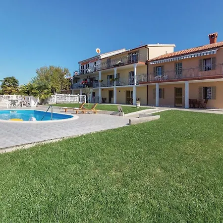 Stunning In With House Sea View Apartament *