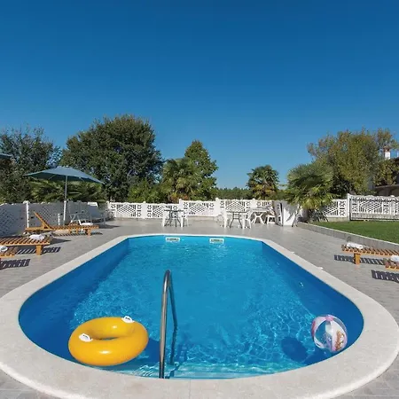 Stunning In With House Sea View Apartament Vrsar
