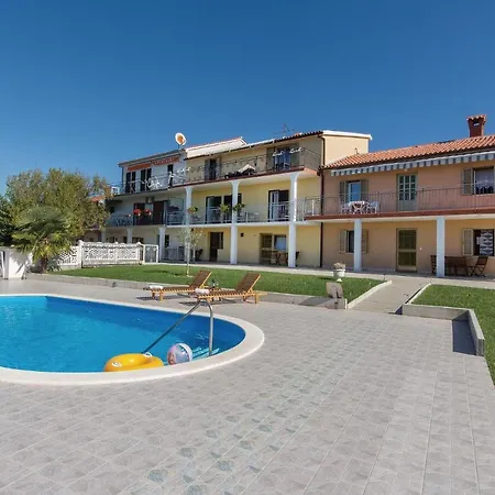Stunning In With House Sea View *